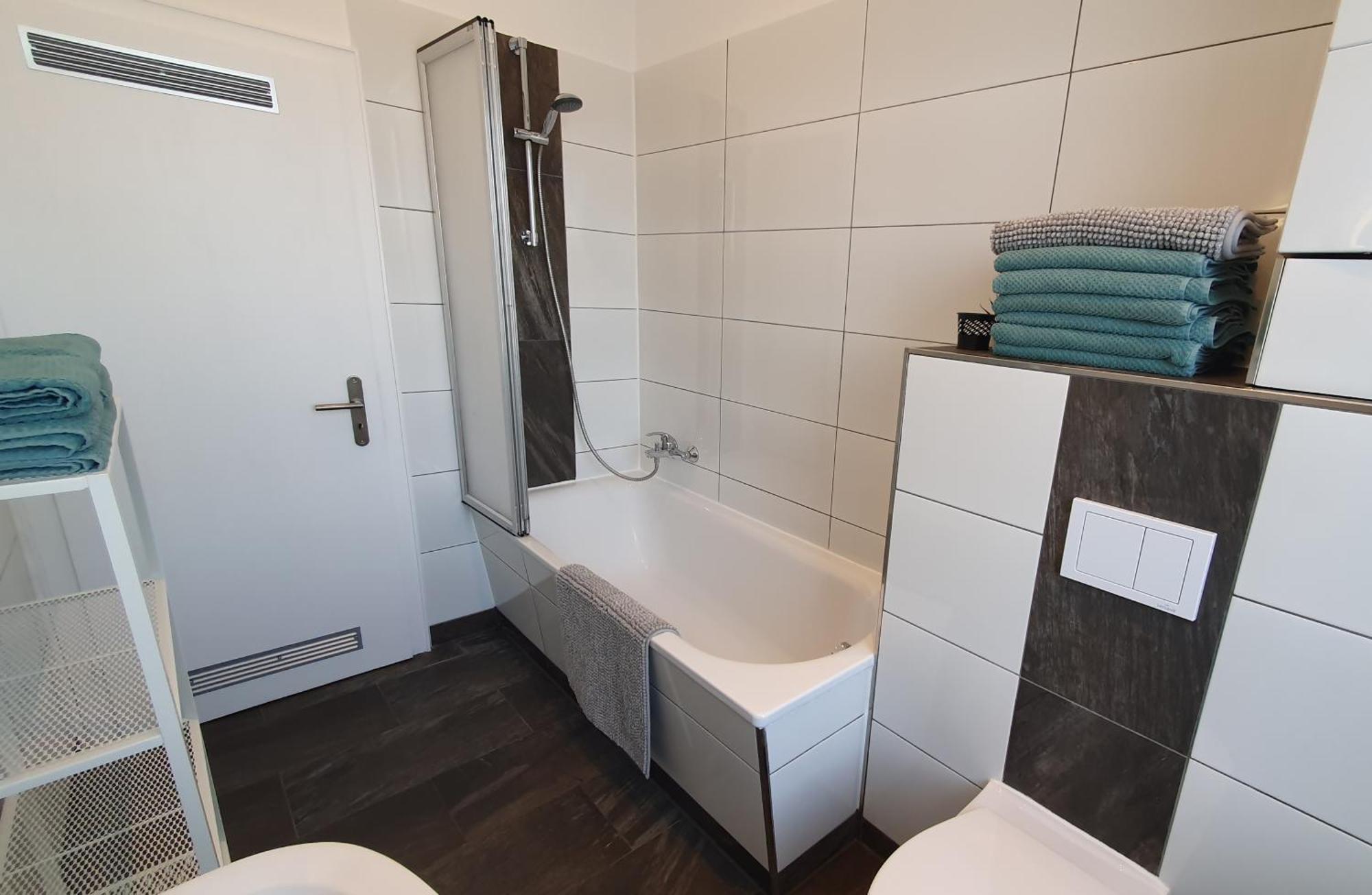 Frankes Sleep Inn, 4, 2, 1 Raumwohnungen, Sauna Velbert Bagian luar foto