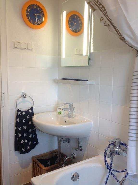 Frankes Sleep Inn, 4, 2, 1 Raumwohnungen, Sauna Velbert Bagian luar foto